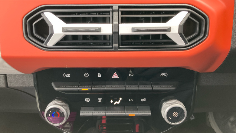 Dacia Spring 27kWh Expression 65 48kW 5dr Auto Electric Hatchback